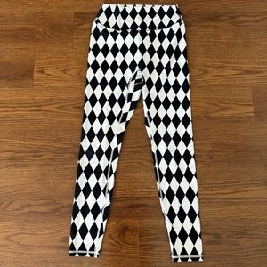 BuffBunny Black and White Diamond Leggings